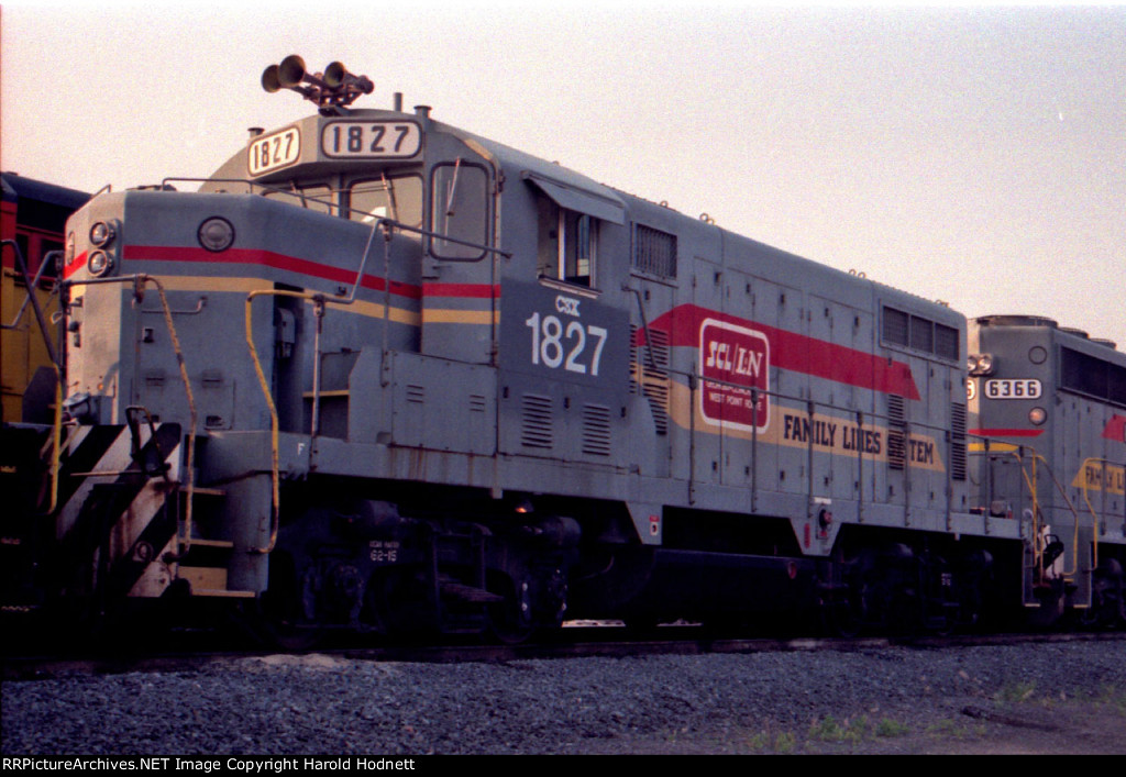 CSX 1827